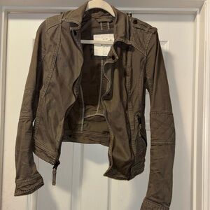 Abercrombie & Fitch Olive Utility Jacket